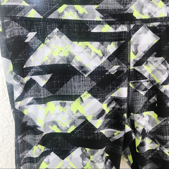 FILA | Athletic Leggings - Picture 3 of 6